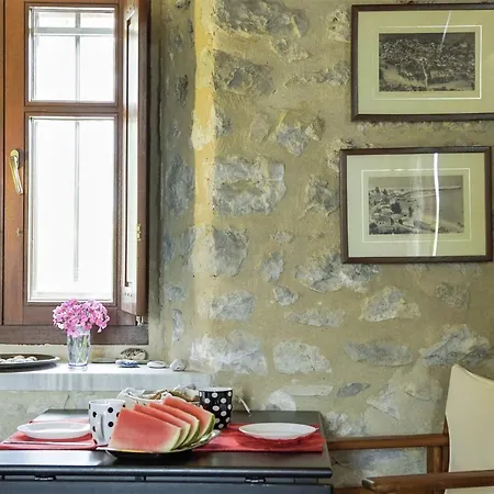 Steinhaus In Leonido Mit Parkplatz By Interhome Holiday home Leonidio