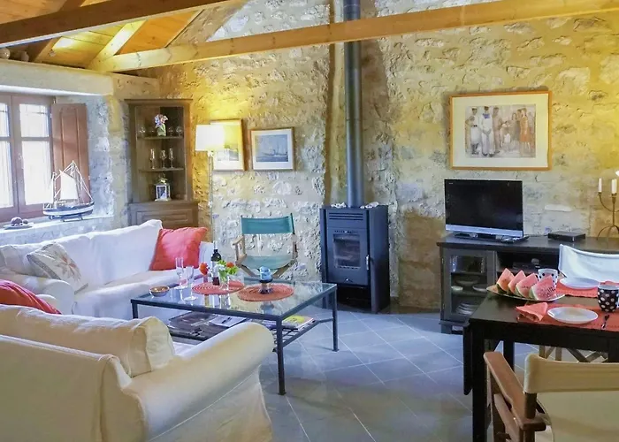 度假居 Steinhaus In Leonido Mit Parkplatz By Interhome *