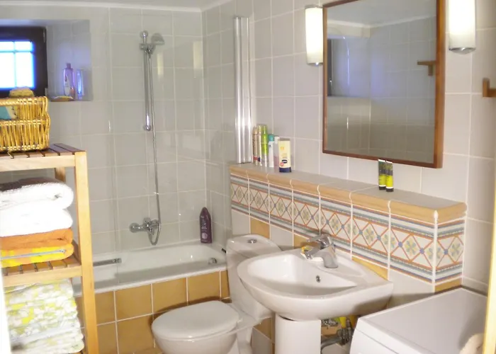 Steinhaus In Leonido Mit Parkplatz By Interhome 度假居 *