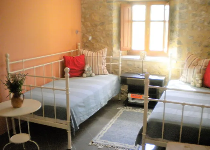 Steinhaus In Leonido Mit Parkplatz By Interhome * Leonídion