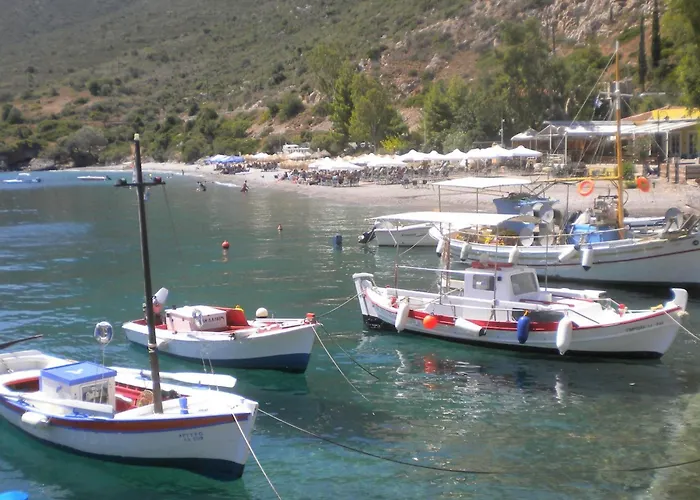 度假居 Steinhaus In Leonido Mit Parkplatz By Interhome